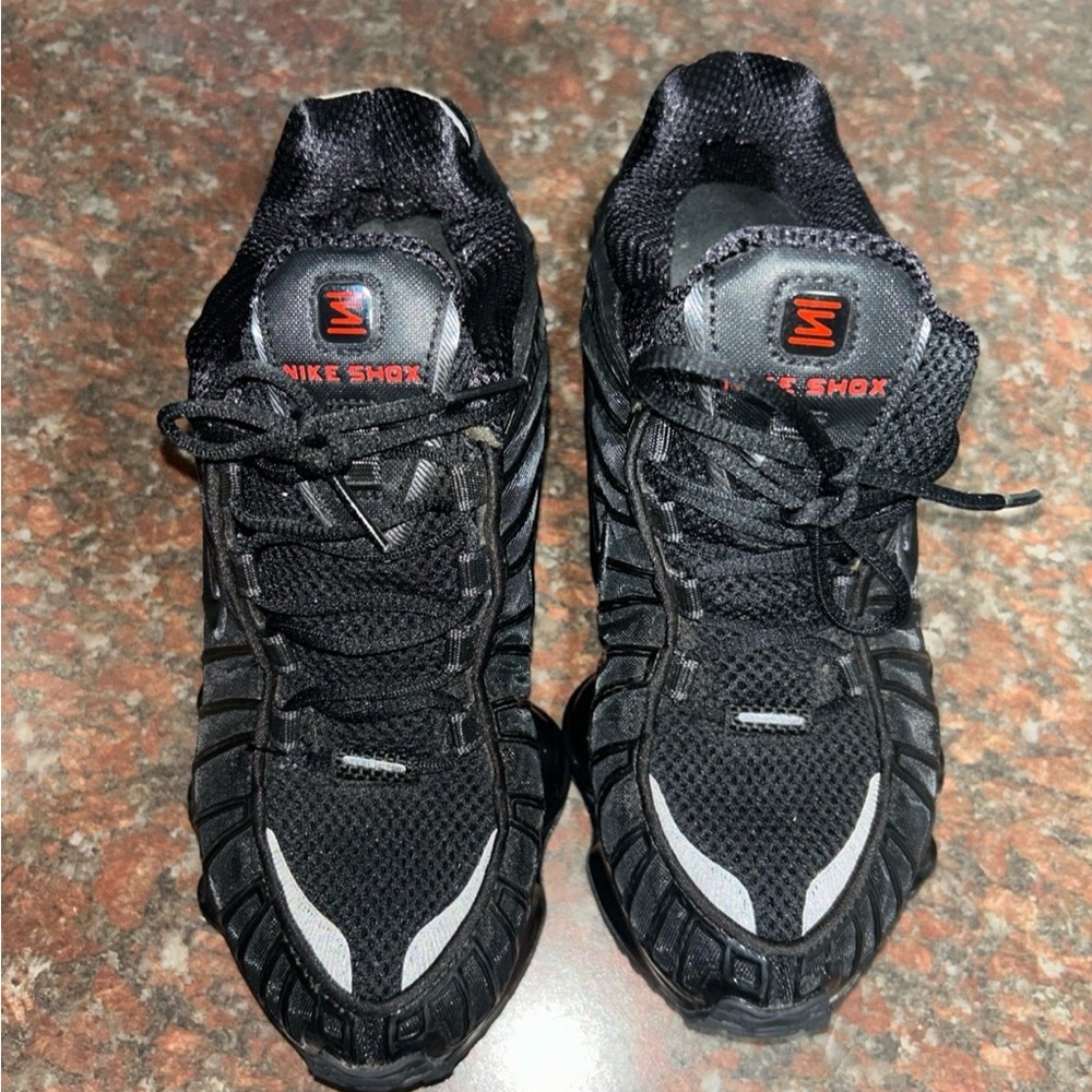 Nike Shox TL Black Mesh Shox Running Shoes with Silver Reflective Accents - Picture 2 of 4